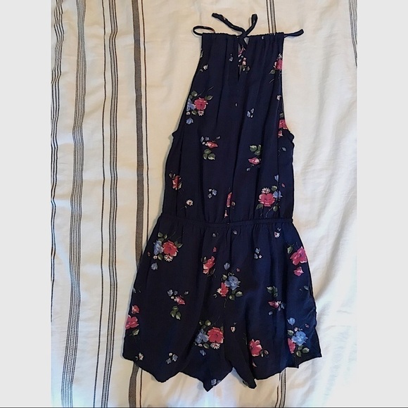 Navy Floral Sleeveless Halter Romper w/ Pockets | S - Picture 1 of 4